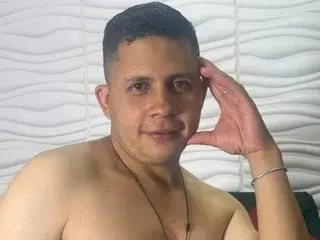 Best live sex cam show with afroditoo - Streamate