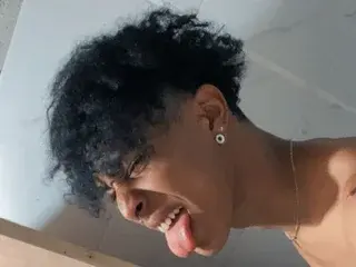 Watch Live Sex Cams with Maylo_099 - Streamate