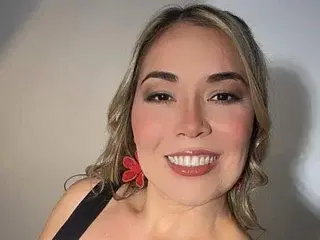 Best Webcam with Anna_Luu - Streamate