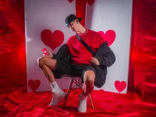 Adult Webcams with JeanKarlo_Leone - Streamate