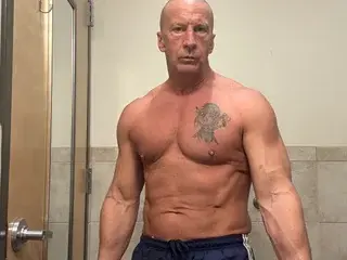 Nude Webcam with Notmyrealname - Streamate