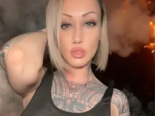 Watch Live Sex Cams with Maitresselexa - Streamate