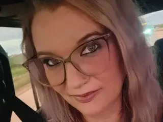 Adult Webcam with NinaNicoleRoyale - Streamate