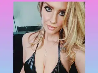 Sex Cam with Ellie_Conrad - Streamate