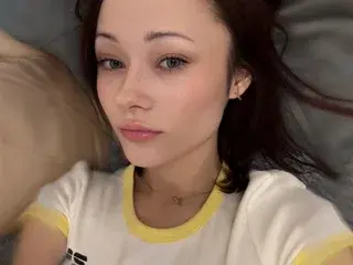 Free Porn Cam with LisaPearly - Streamate