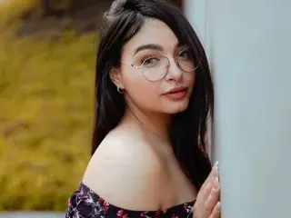 Adult Video Chat with BellaSophiee - Streamate