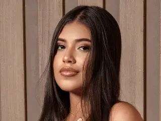 Sex Cam with NoaFerrer - Streamate