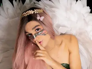 Free Live Porn with Mikavelvet777 - Streamate