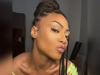 Private Sex Chat with Yiauana - Streamate