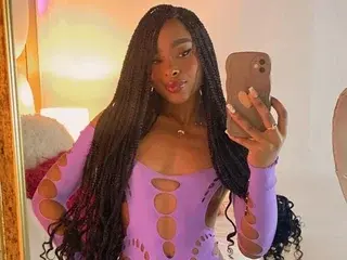 Adult Webcams with BonnySullivan18 - Streamate