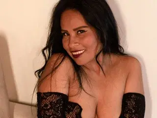 Best live sex cam show with Anthonelaa - Streamate