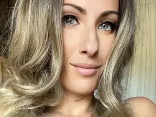 Live Sex with VictoriaLotus - Streamate