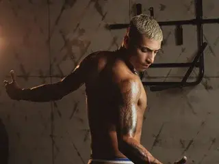 Sex Chat with DrakeNeuman - Streamate