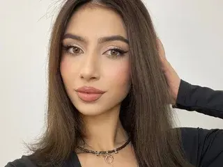 Live Porn with SarahTray - Streamate