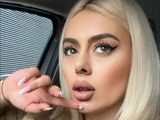 Sex Cam with ChloeVee - Streamate