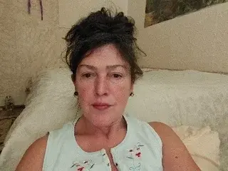 Live Porn with cougarcofee33 - Streamate