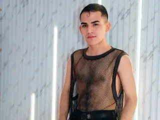 Adult Webcam with Alessandro_Villorina - Streamate