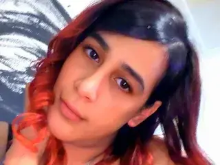 Free Porn Cam with MiaMoore85 - Streamate