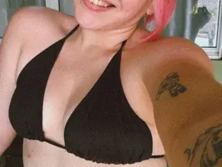 Adult Video Chat with NickyMooncam - Streamate