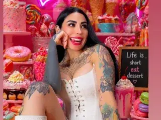 Free Live Porn with EmiliMontero - Streamate