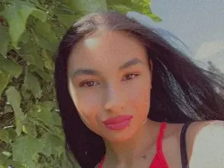 Live Sex Cam with cataleyastar - Streamate