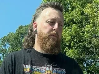 Watch Live Sex Cams with DaleEarnHard - Streamate