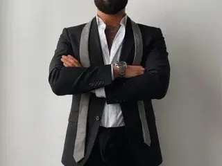Best live sex cam show with Suitbigcock - Streamate
