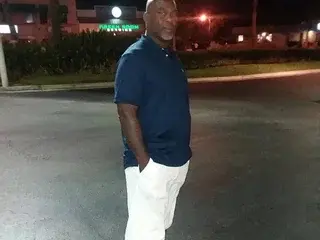 Adult Webcams with MrPearlworld - Streamate