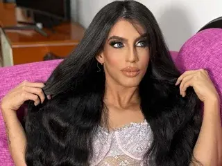 Free Live Porn with valeriaxxxx - Streamate
