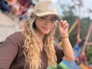 Adult Webcams with AnastasiaSteeleGB - Streamate