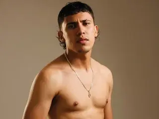 Nude Webcam with Robisson_Zaack - Streamate