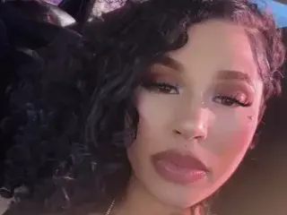 Free Porn Cam with Hazel_Luxe - Streamate
