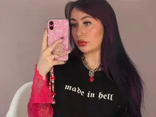 Live Sex with PrettyPeachxo - Streamate