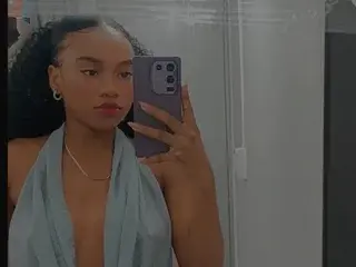 Adult Video Chat with SashaRouses - Streamate