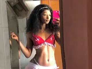 Live Sex Cam with Tiara_Ebonny - Streamate