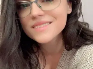 Sex Chat with AmoretteDolll - Streamate
