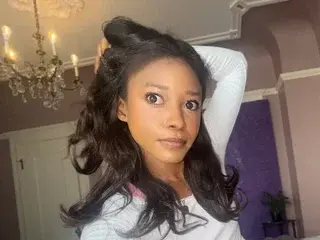Best live sex cam show with Amber_Fae - Streamate