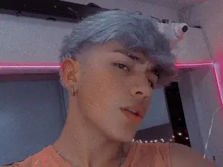 Sex Cam with Adrianredx_m - Streamate