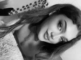 Live Sex Cam with cattrionaMuller - Streamate