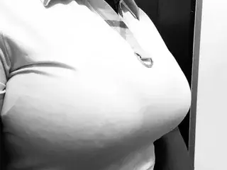 Live Porn with Pinklippy69 - Streamate