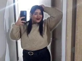 Live Sex Cam with ema_foxyy - Streamate