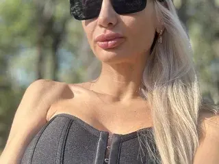 Best live sex cam show with RichardaLove - Streamate