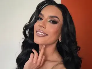 Adult Video Chat with emilianamontenegro18 - Streamate