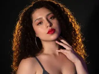 Free Live Porn with SweetSummerr - Streamate