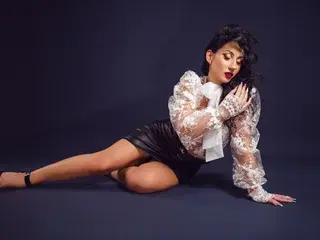 Live Porn with BeckyShine - Streamate