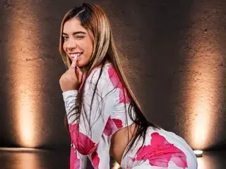 Watch Live Sex Cams with Charlott_iconic67 - Streamate