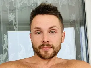 Live Sex Cam with MartinBrandon25 - Streamate