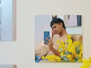 Best Webcam with markbowie18 - Streamate