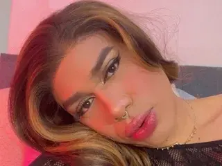 Free Porn Cam with rousexmarrie - Streamate