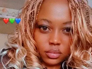 Live Sex Cam with Sasyidoll - Streamate